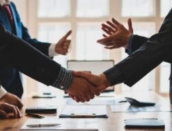 Kontribusi Swasta terhadap Kebijakan Politik dan Pembangunan Publik